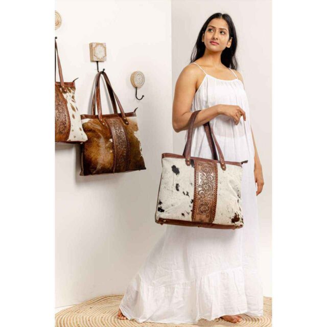 Harion Tooling Carving Tote Bag