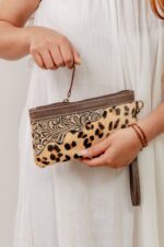 Cowhide Tooling Carving Clutch - Image 7