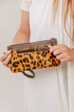 Cowhide Tooling Carving Clutch - Image 4