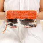 Cowhide Tooling Carving Wallet - Image 4