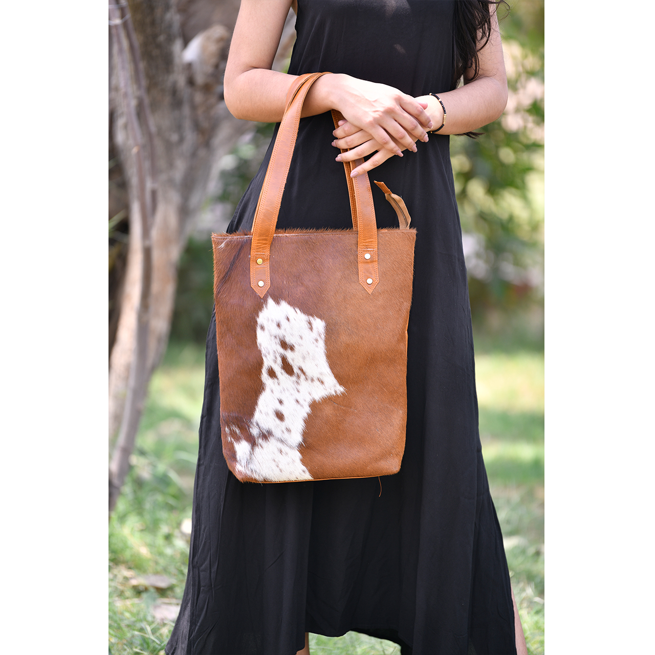 15003-2.jpg Cowhide Tote Bag - Image 1