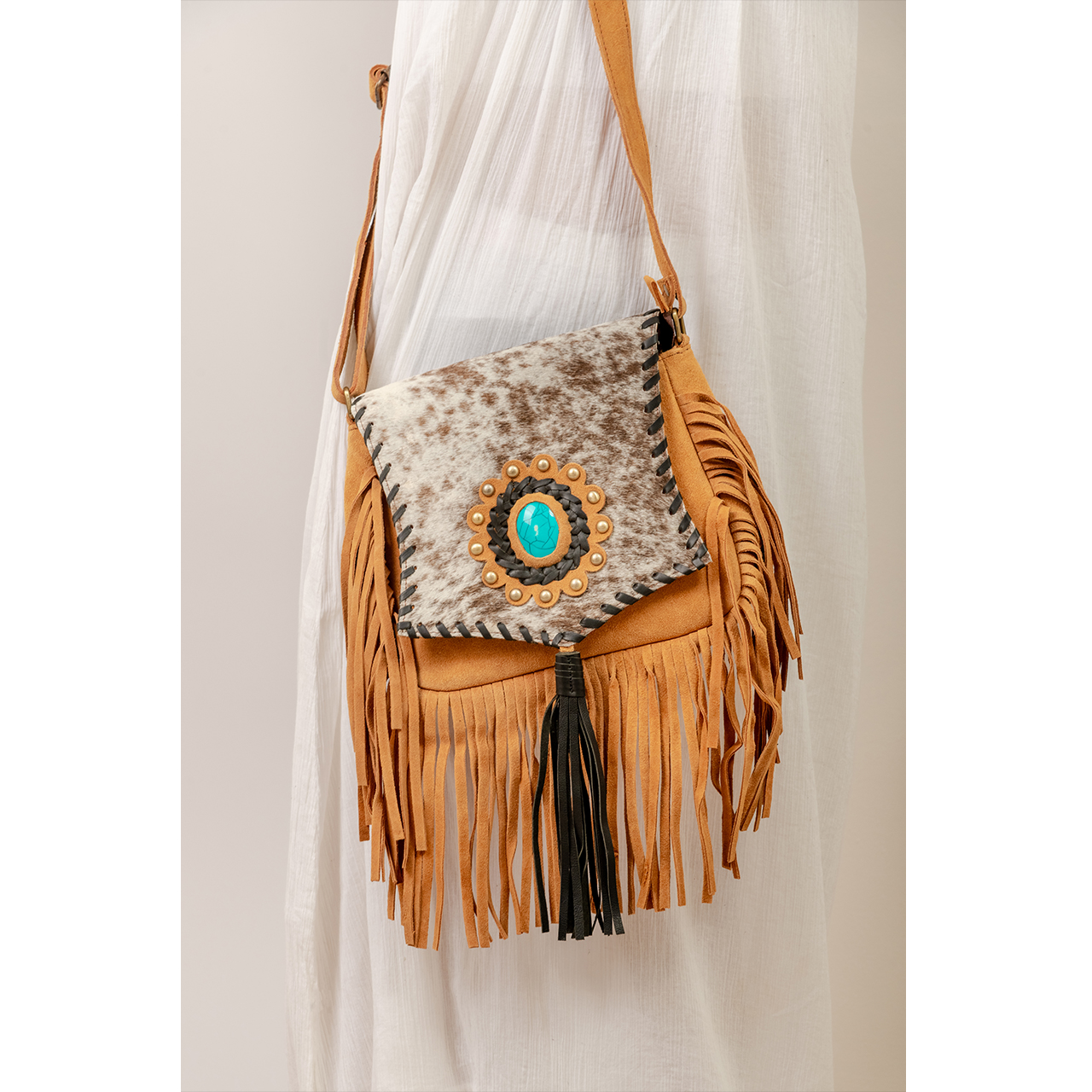 19035-2.jpg Combination Cowhide Fringe Bag - Image 1