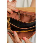 Vero Cowhide Sling Bag - Image 2