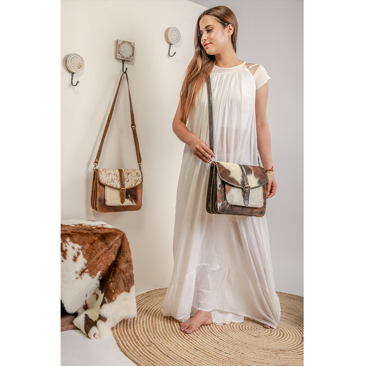 19056-1.jpg Cowhide Fringe Bag - Image 1