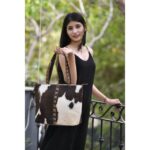 Hairon Tote Bag - Image 2