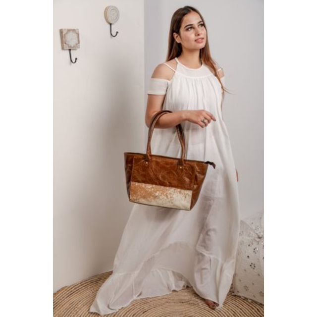 KTK5970.jpg Hairon Tote Bag - Image 1