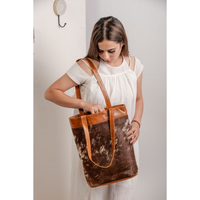 KTK6029.jpg Hairon Tote Bag - Image 1